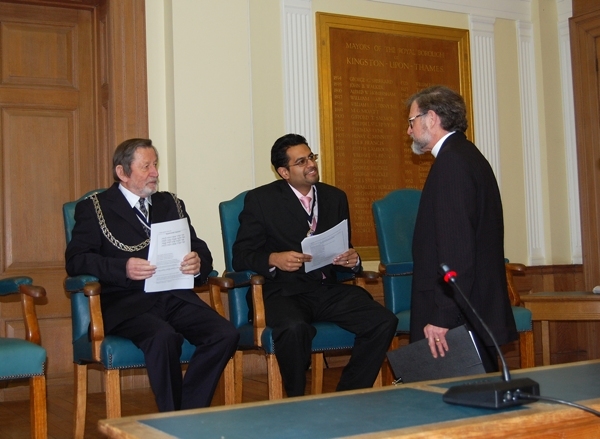 Revd Bruce Stuart (who chaired the HMD Working Group in 2009) with the Mayor and Deputy